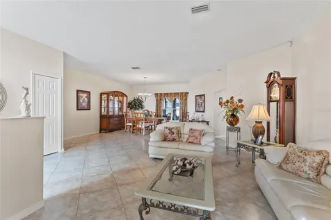 16 London Drive Palm Coast FL 32137
