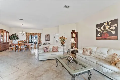 16 London Drive Palm Coast FL 32137