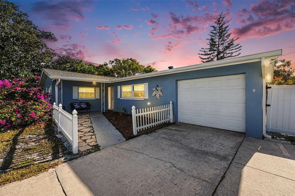 2111 Timber Lane Clearwater FL 33763
