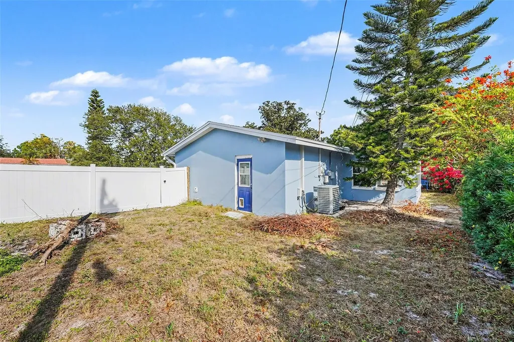 2111 Timber Lane Clearwater FL 33763