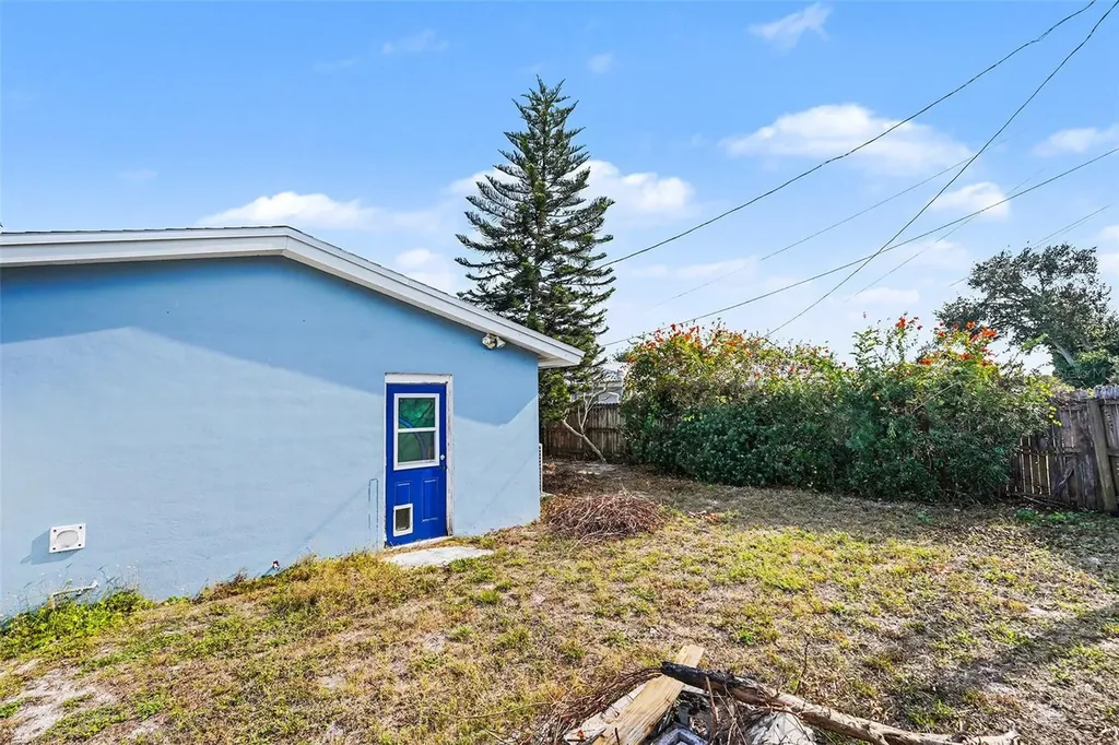 2111 Timber Lane Clearwater FL 33763