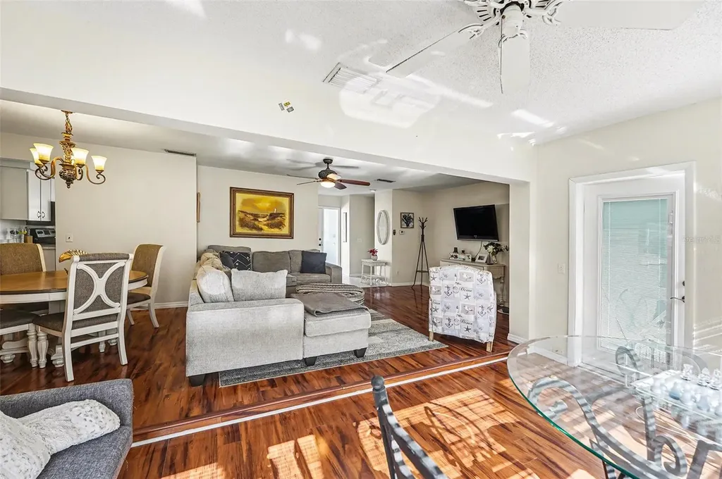 2111 Timber Lane Clearwater FL 33763