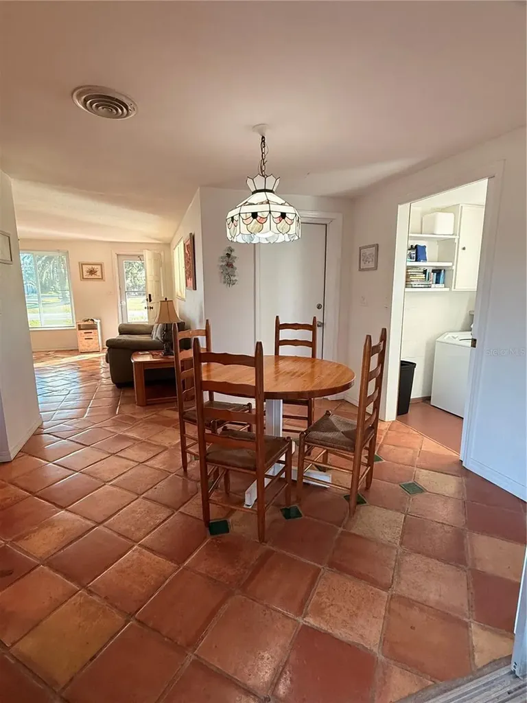 551 E Seminole Drive Venice FL 34293
