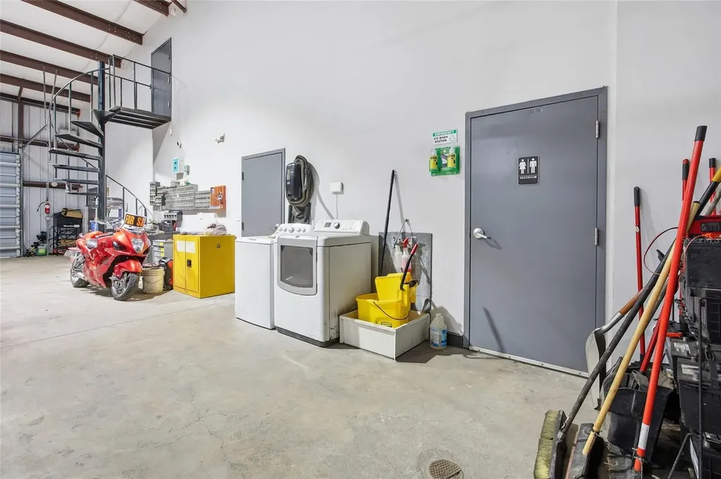 20761 NE Highway 27 Williston FL 32696