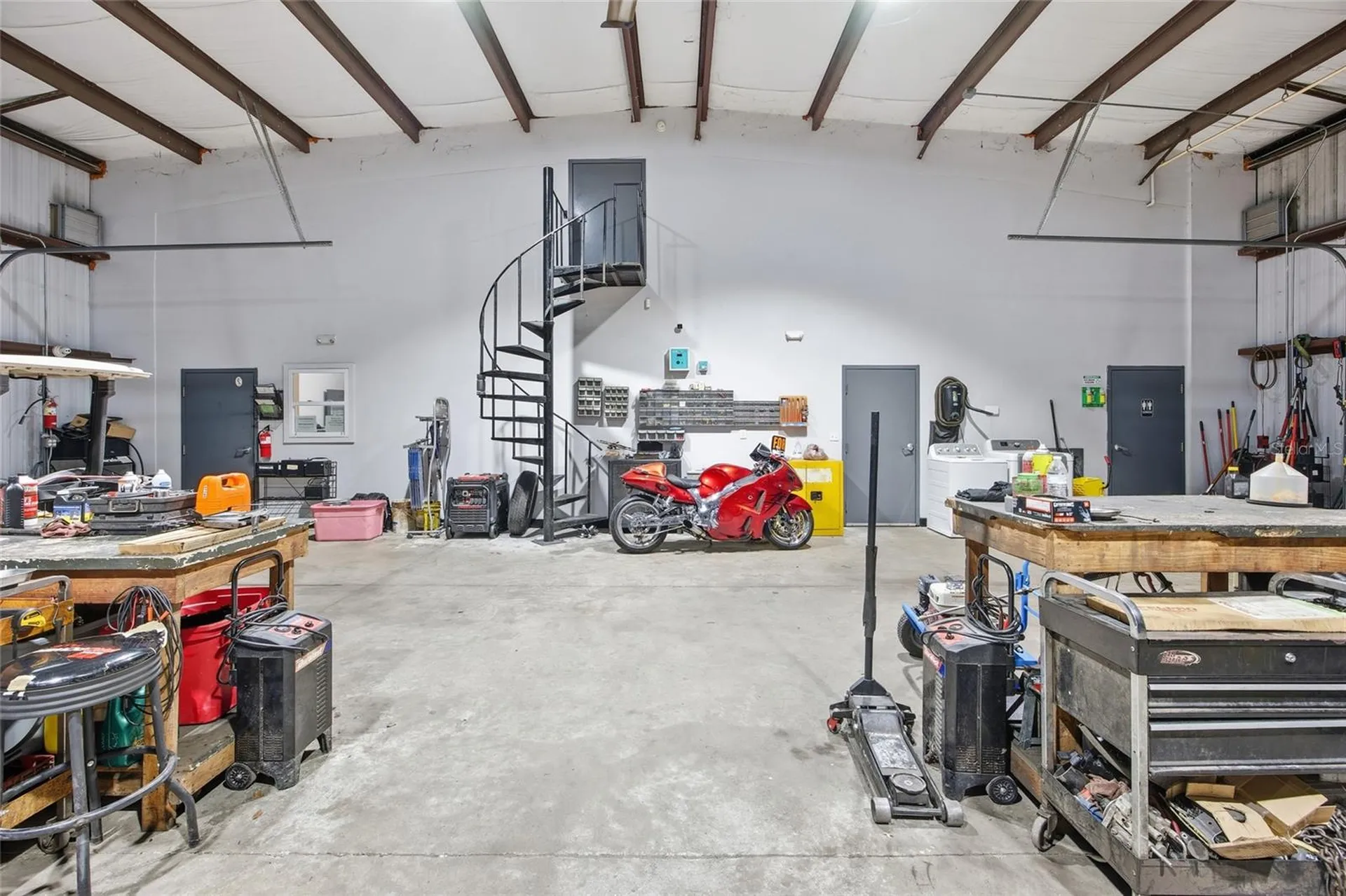 20761 NE Highway 27 Williston FL 32696