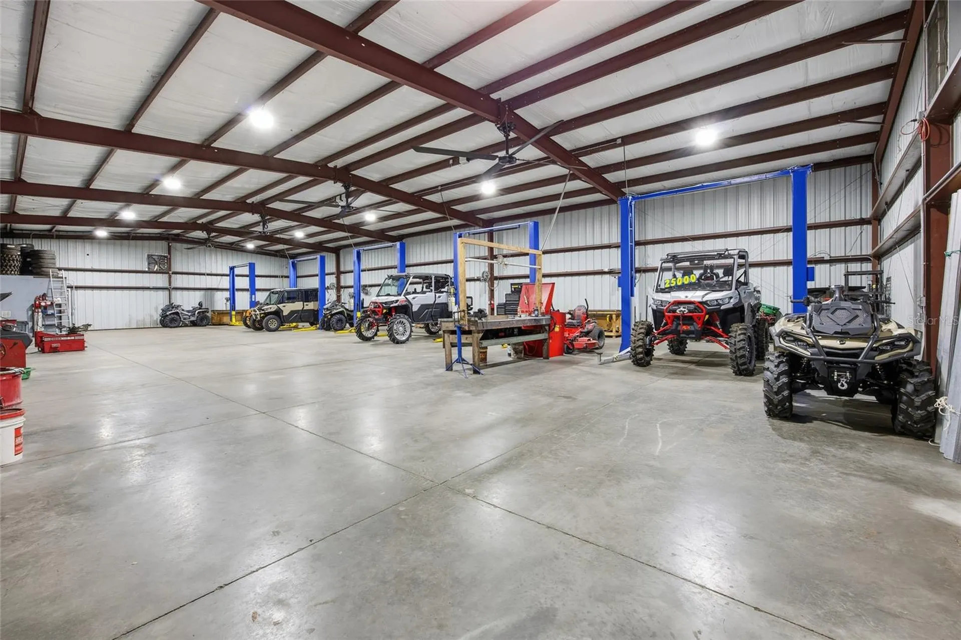 20761 NE Highway 27 Williston FL 32696