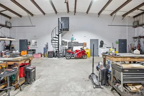 20761 NE Highway 27 Williston FL 32696