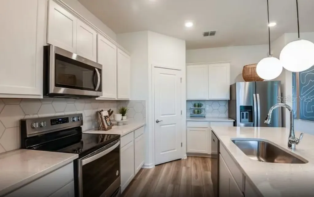 16427 Lily Elaine Way Bradenton FL 34212