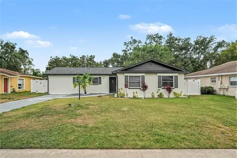 611 Huntington Street Brandon FL 33511