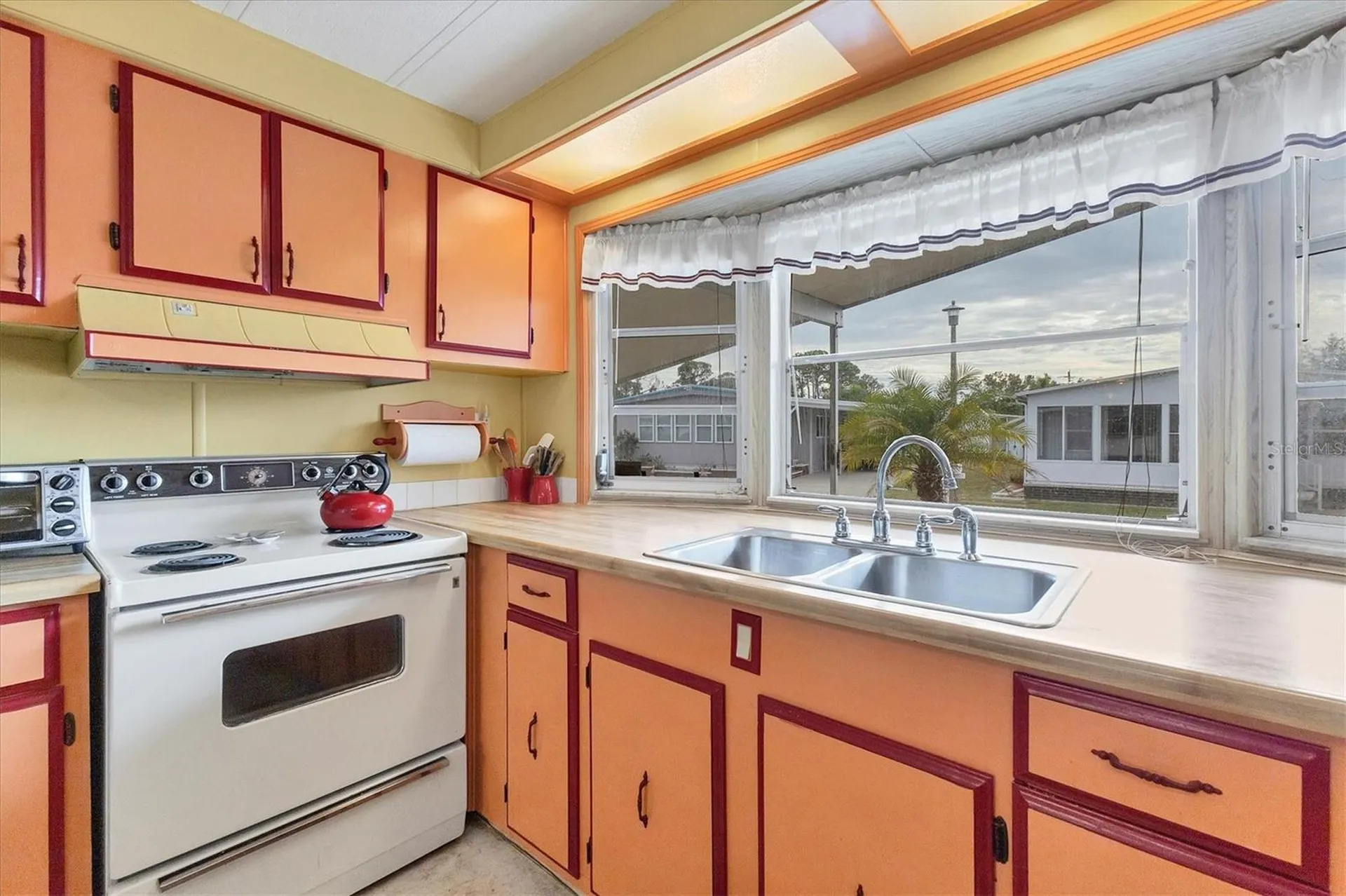 24 S Easter Island Circle Englewood FL 34223