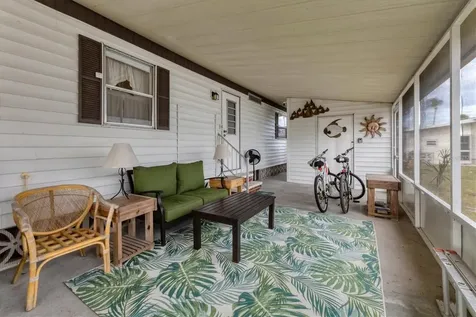 24 S Easter Island Circle Englewood FL 34223