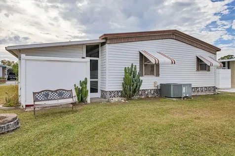 24 S Easter Island Circle Englewood FL 34223
