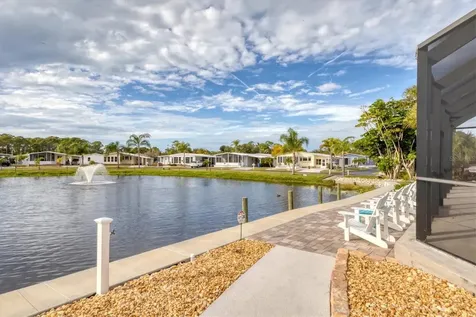 24 S Easter Island Circle Englewood FL 34223