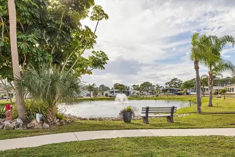 24 S Easter Island Circle Englewood FL 34223