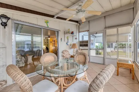 24 S Easter Island Circle Englewood FL 34223