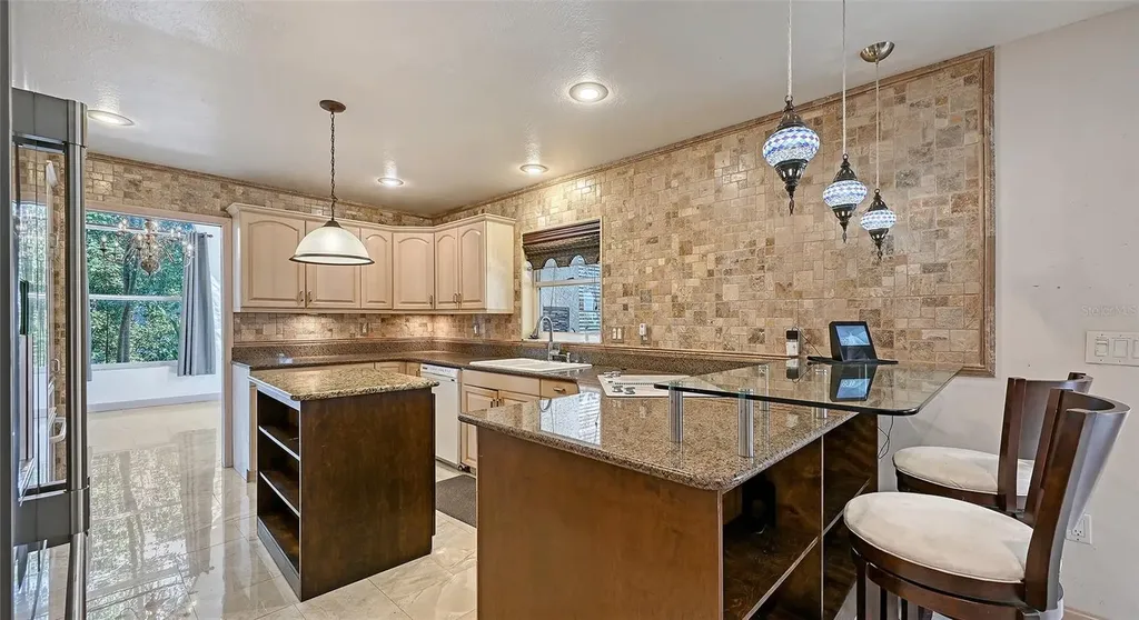 2429 Whippoorwill Circle Sarasota FL 34231