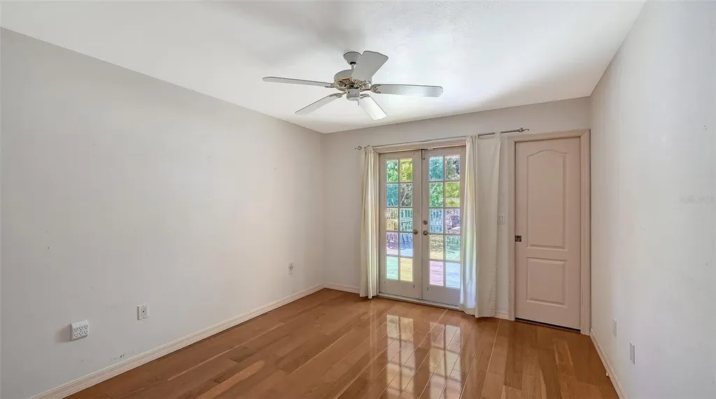 2429 Whippoorwill Circle Sarasota FL 34231
