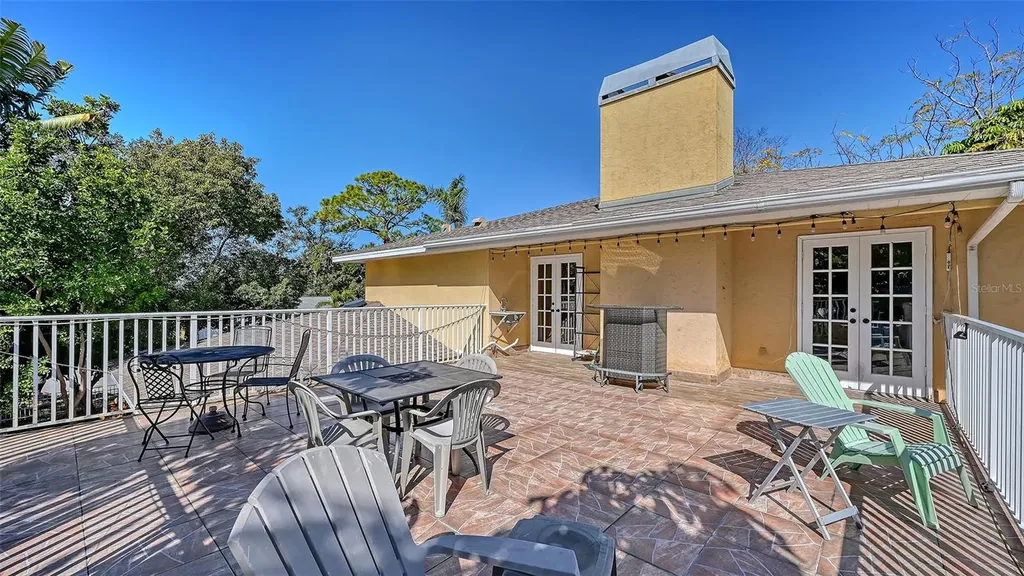2429 Whippoorwill Circle Sarasota FL 34231