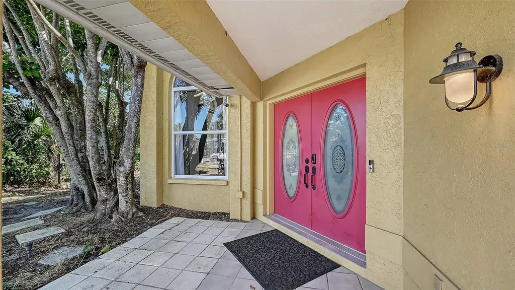 2429 Whippoorwill Circle Sarasota FL 34231