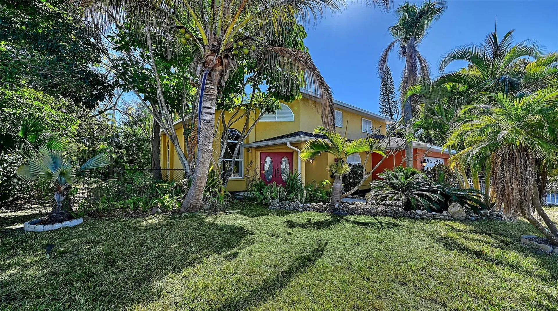 2429 Whippoorwill Circle Sarasota FL 34231