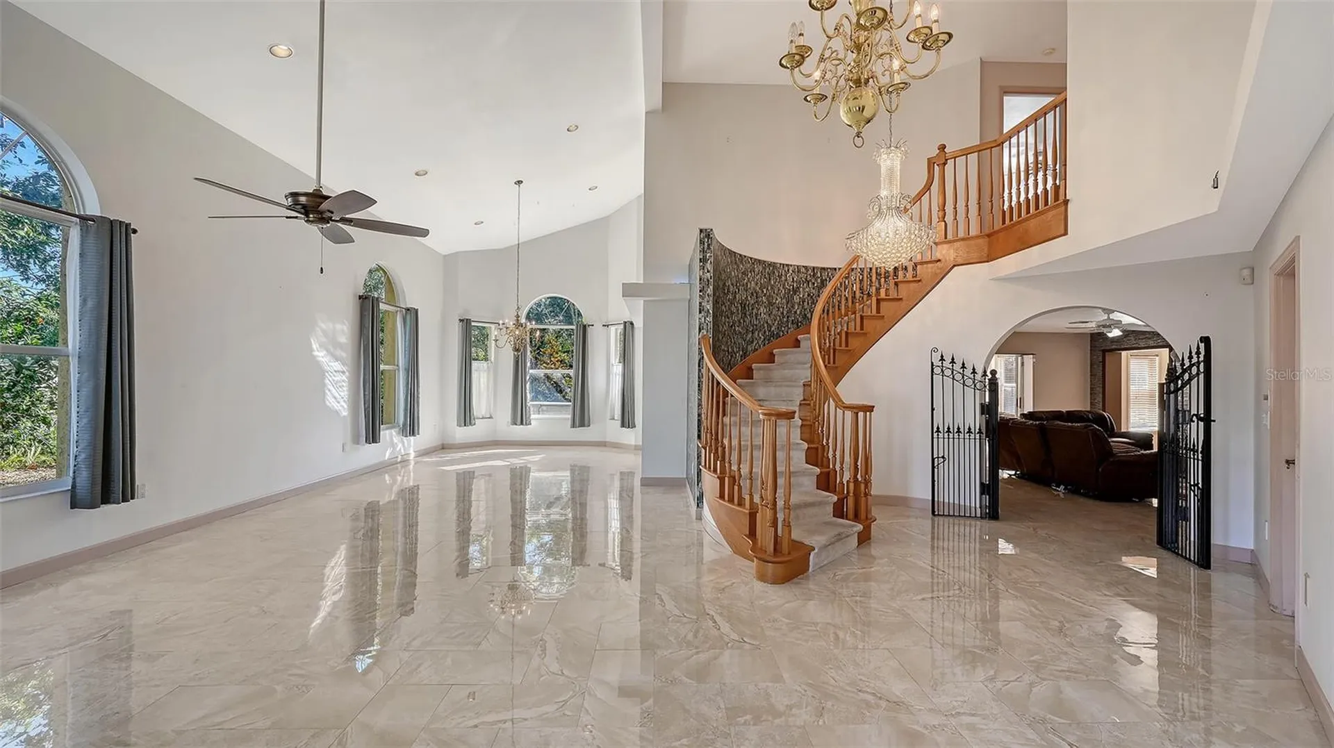 2429 Whippoorwill Circle Sarasota FL 34231