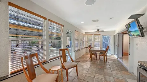 2429 Whippoorwill Circle Sarasota FL 34231