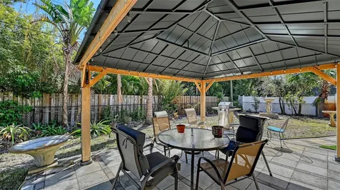 2429 Whippoorwill Circle Sarasota FL 34231
