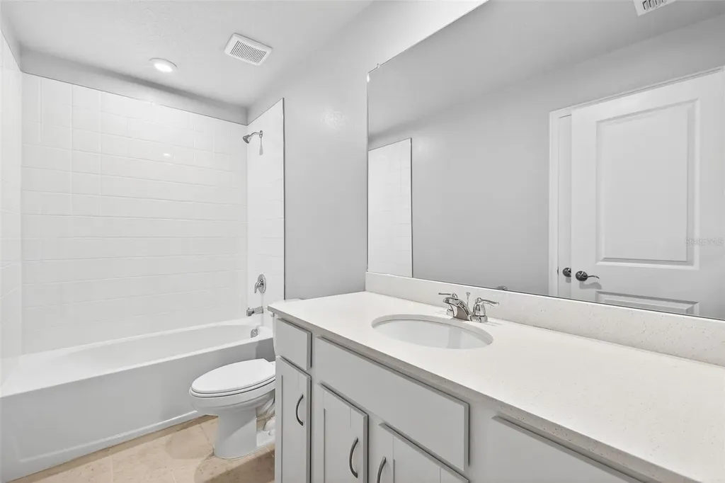 9156 Aurelia Avenue Parrish FL 34219