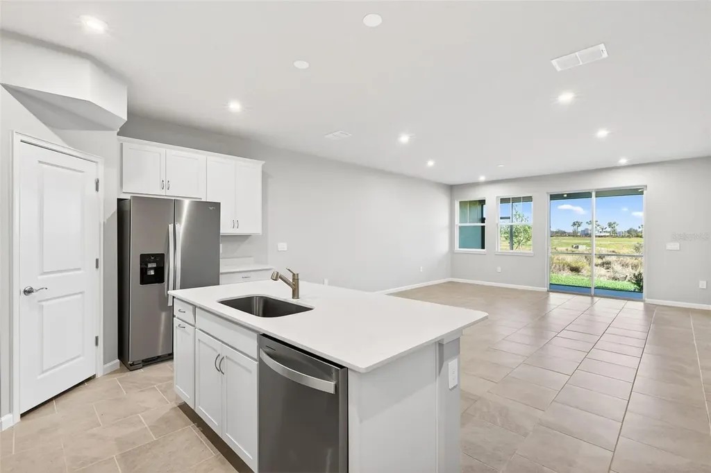 9156 Aurelia Avenue Parrish FL 34219