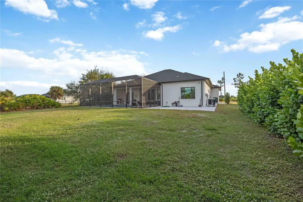 8 Idle Court Placida FL 33946