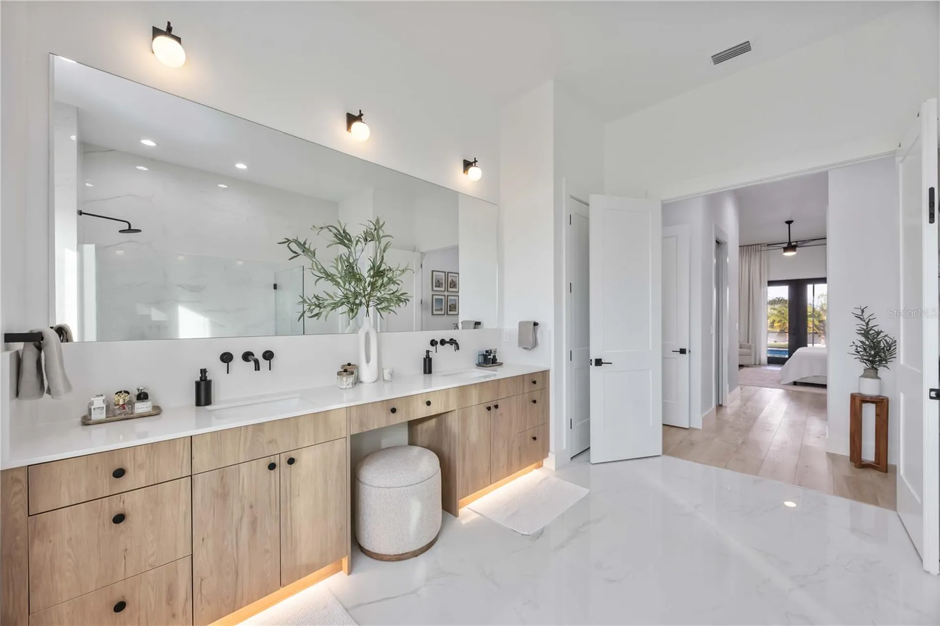 8 Idle Court Placida FL 33946