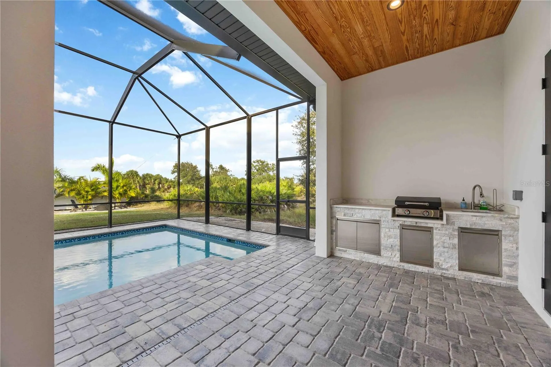 8 Idle Court Placida FL 33946