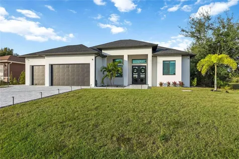 8 Idle Court Placida FL 33946