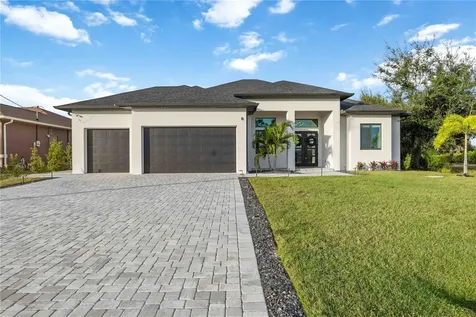 8 Idle Court Placida FL 33946