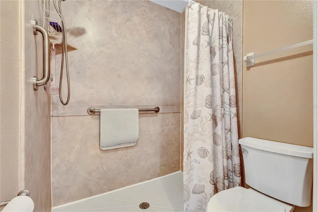 5433 Fair Oaks Street Bradenton FL 34203