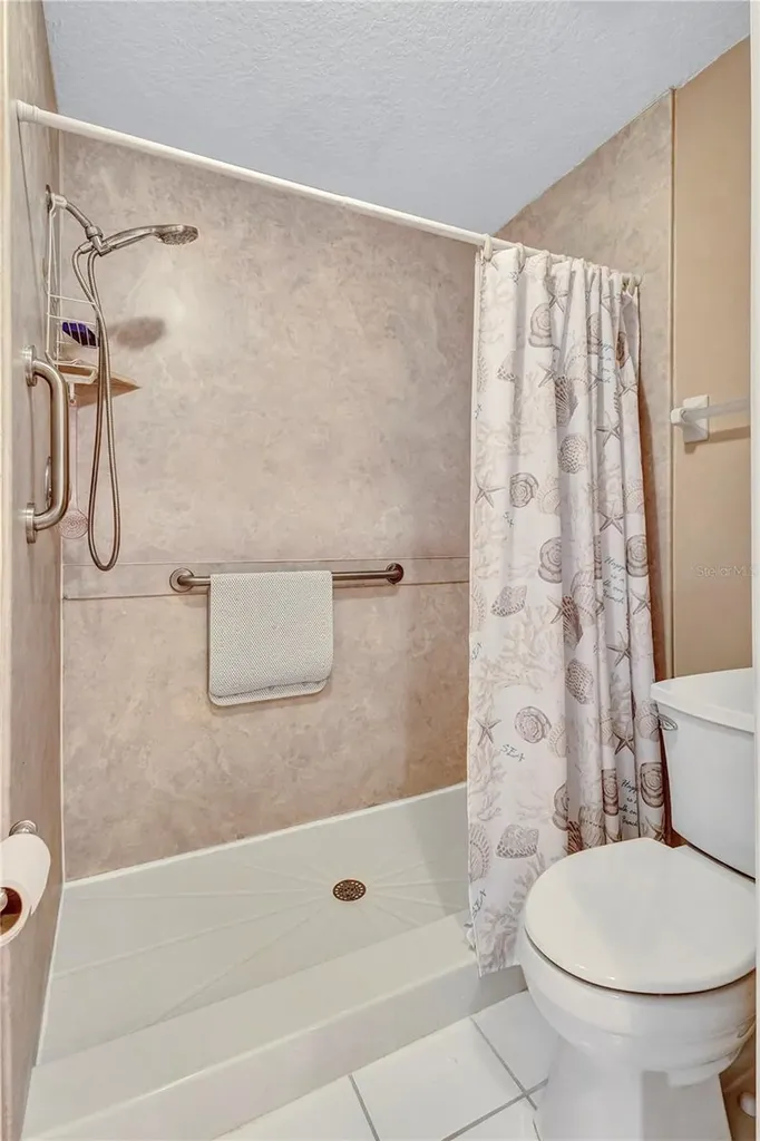 5433 Fair Oaks Street Bradenton FL 34203