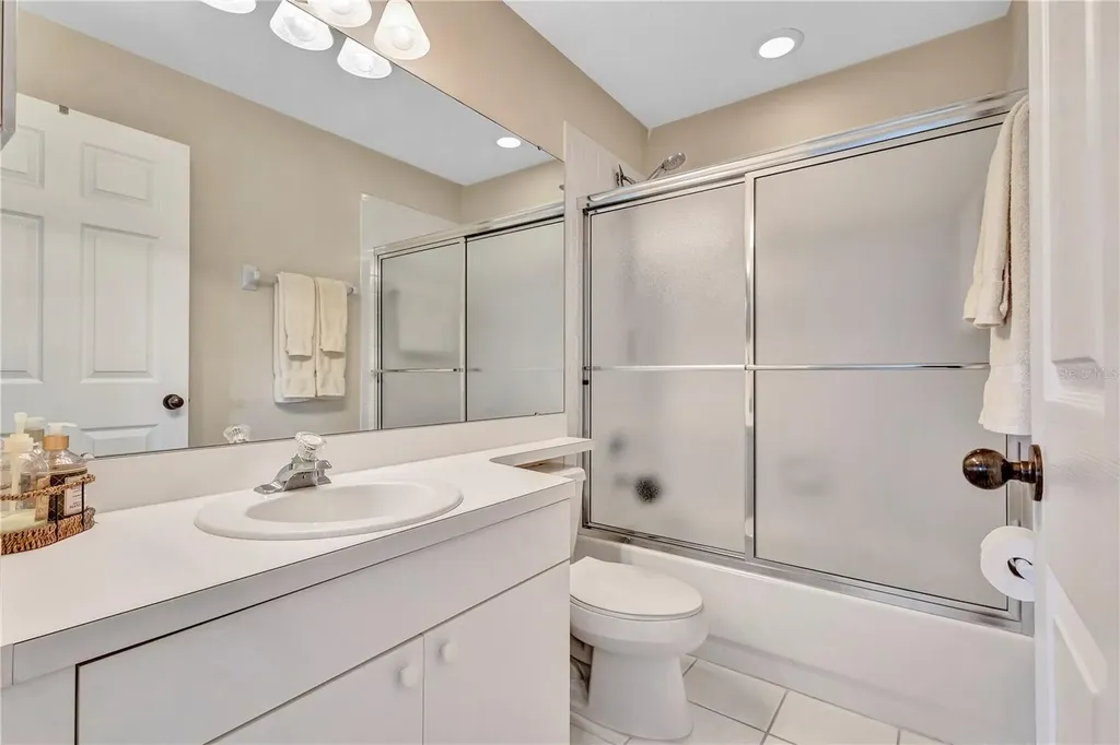 5433 Fair Oaks Street Bradenton FL 34203