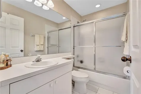 5433 Fair Oaks Street Bradenton FL 34203