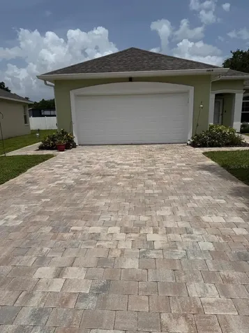 1019 Robin Lane Winter Haven FL 33884
