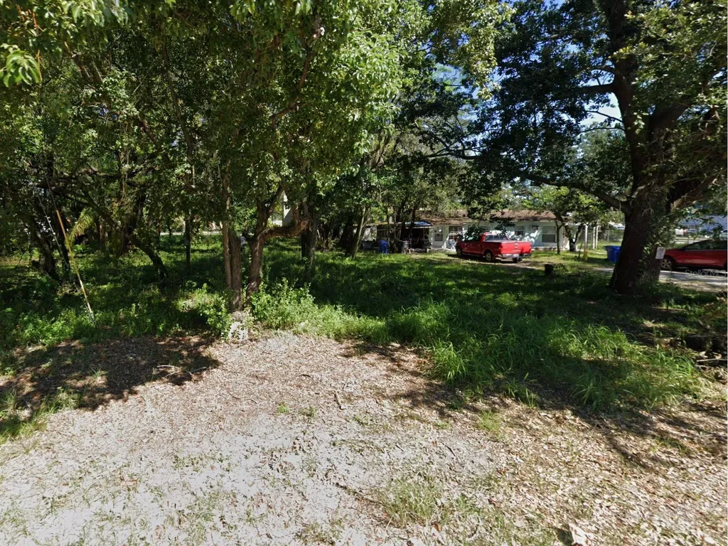 832 E 145th Avenue Tampa FL 33613
