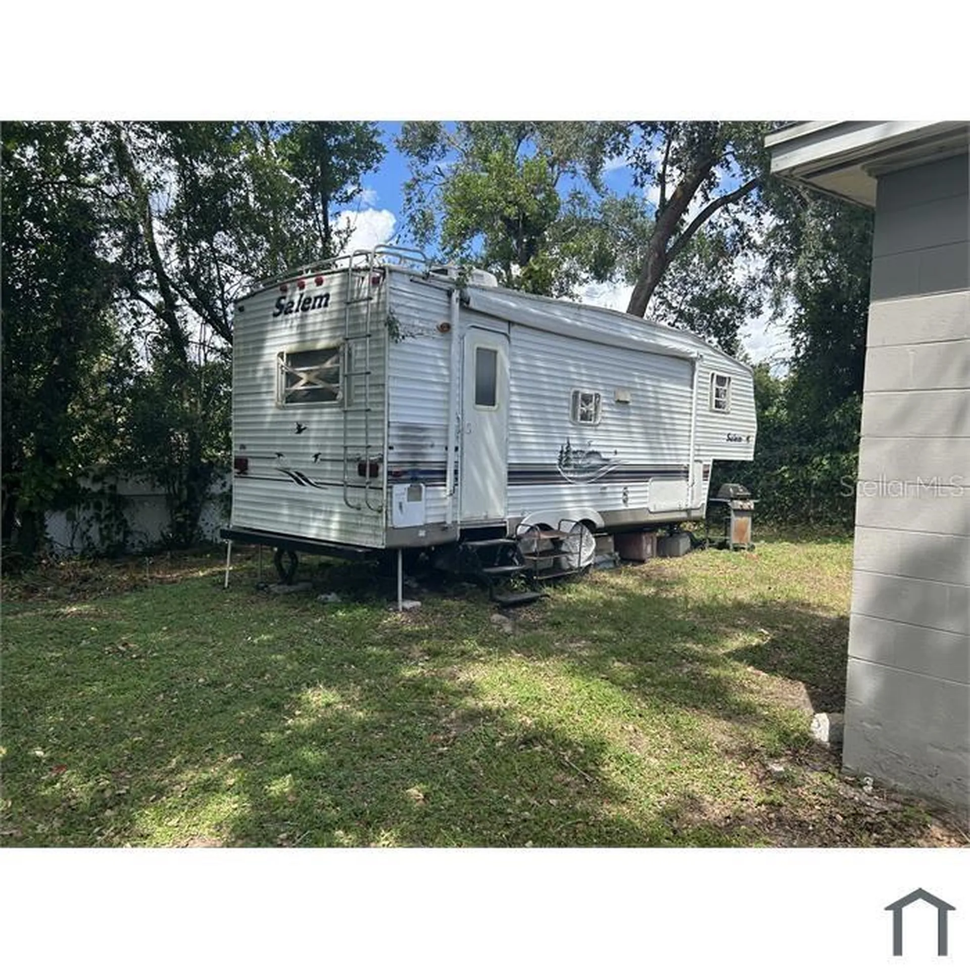 3004 E Yukon Street Tampa FL 33604