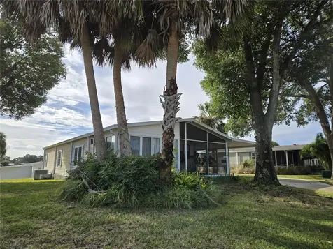 3740 N Citrus Circle Zellwood FL 32798