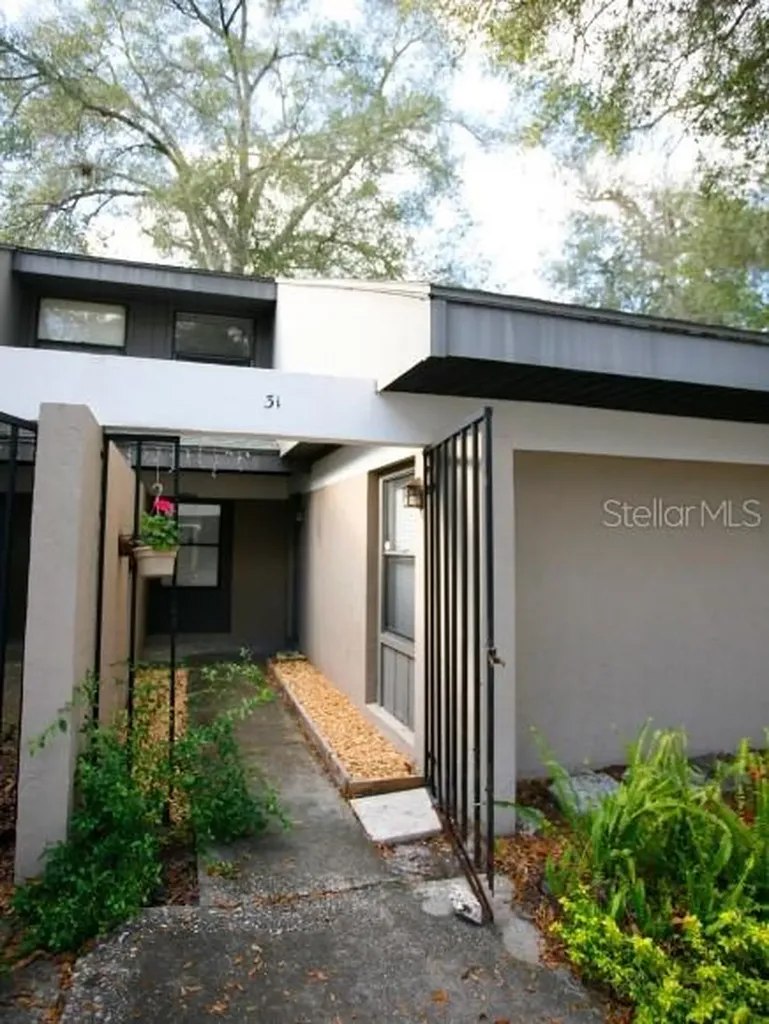 7200 SW 8th Avenue Gainesville FL 32608