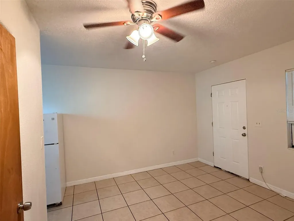 2404 10th Street W Bradenton FL 34205