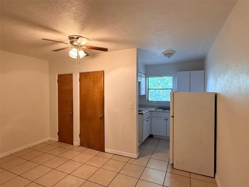 2404 10th Street W Bradenton FL 34205