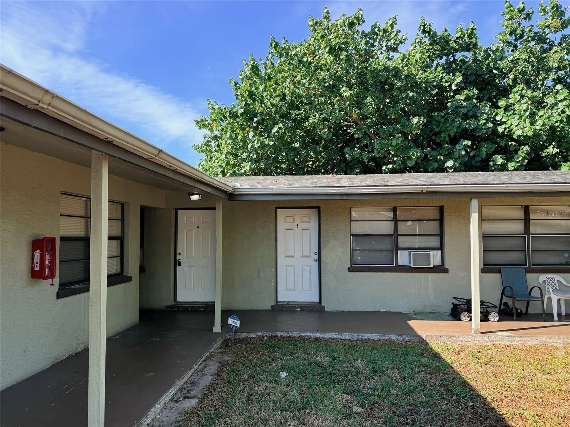 2404 10th Street W Bradenton FL 34205