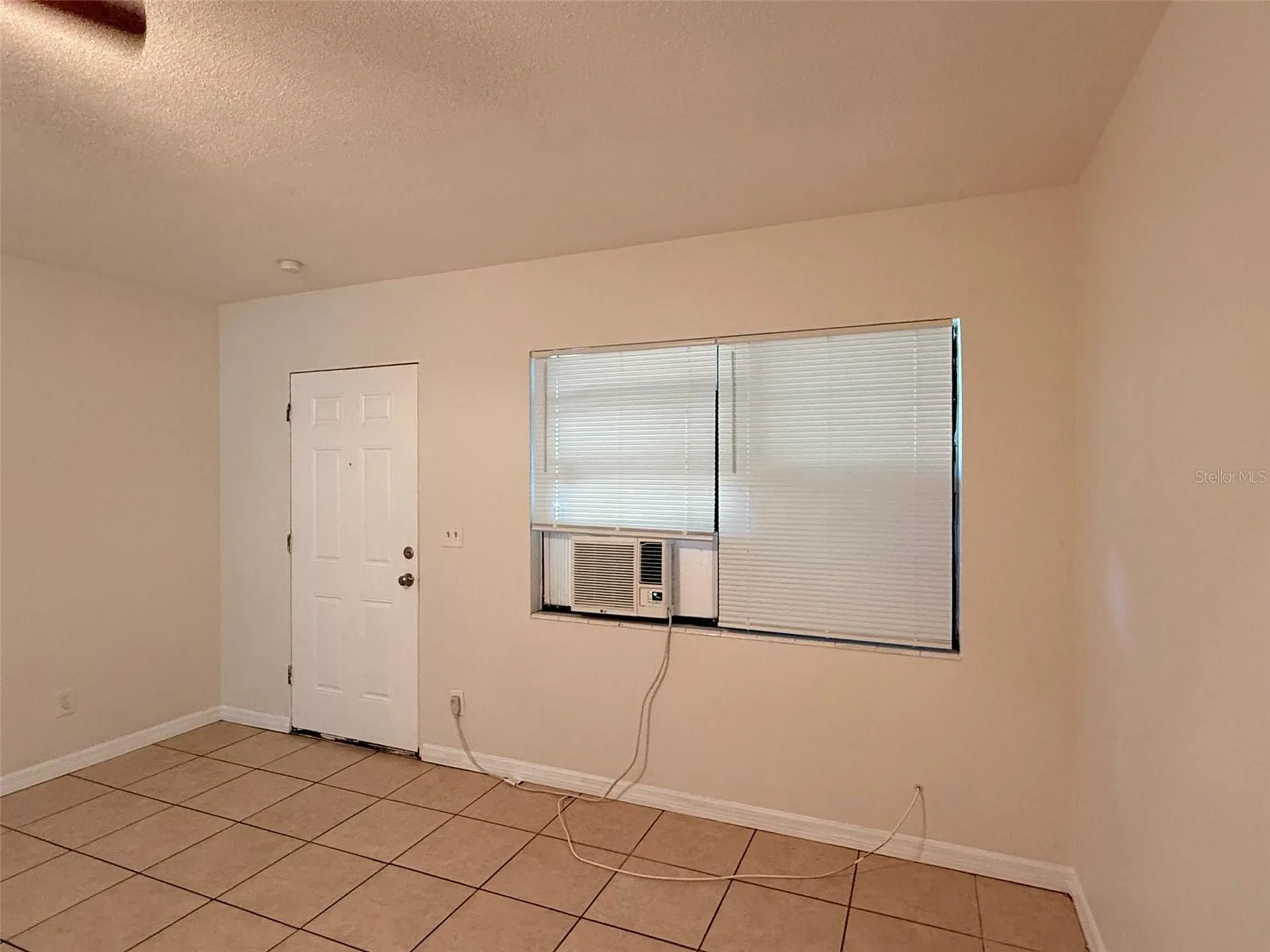 2404 10th Street W Bradenton FL 34205