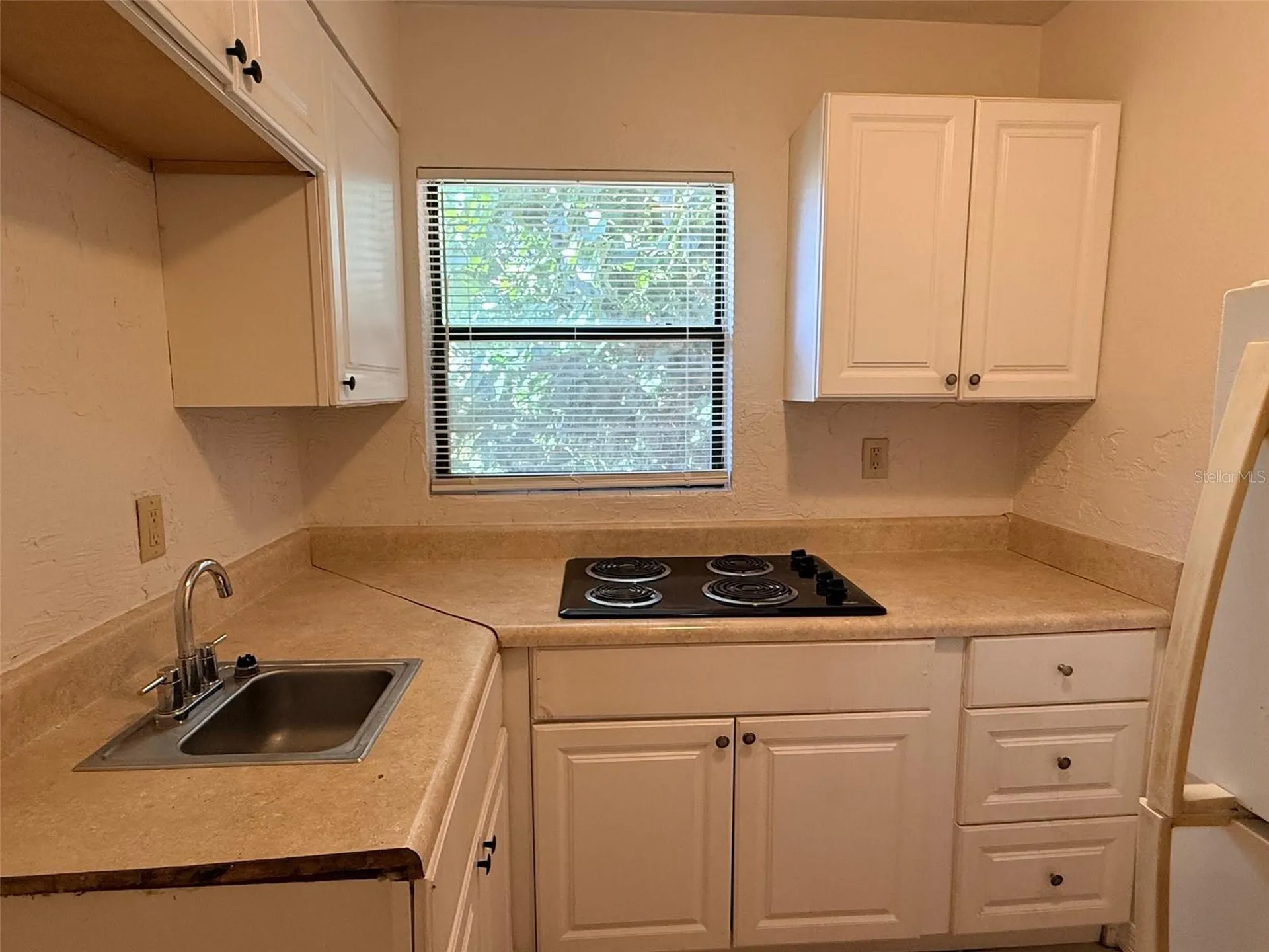 2404 10th Street W Bradenton FL 34205
