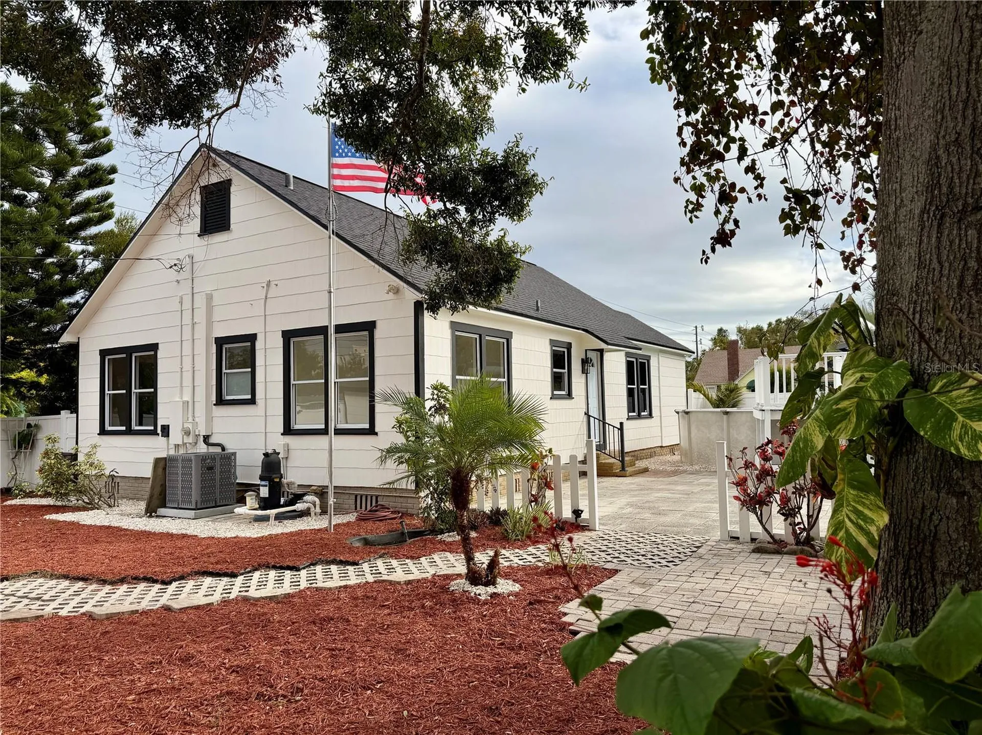 2401 8th Avenue N St Petersburg FL 33713