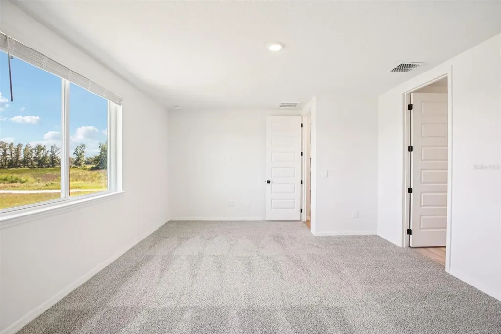 1740 Draughton Drive Zephyrhills FL 33541